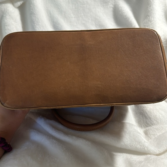 👜 Authentic Chanel Caviar Quilted Medallion Tote (Brown) - Picture 14 of 14